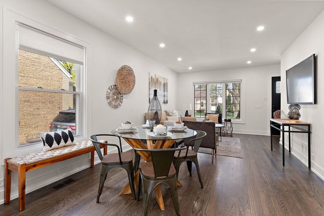 7179 N Mankato Avenue, Chicago, IL 60646