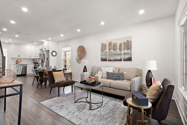 7179 N Mankato Avenue, Chicago, IL 60646