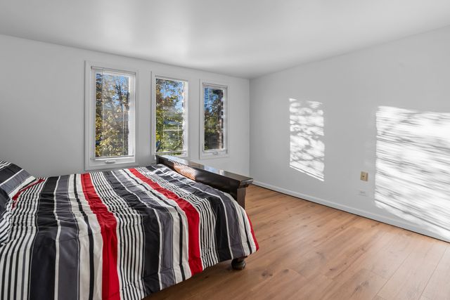 671 Cedarwood Court, Wheeling, IL 60090