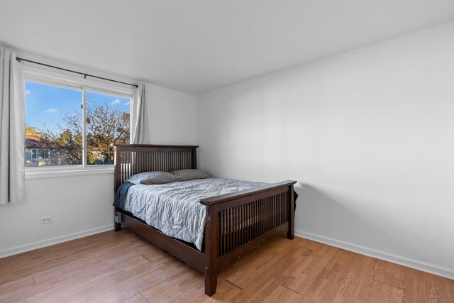 671 Cedarwood Court, Wheeling, IL 60090