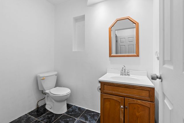 671 Cedarwood Court, Wheeling, IL 60090