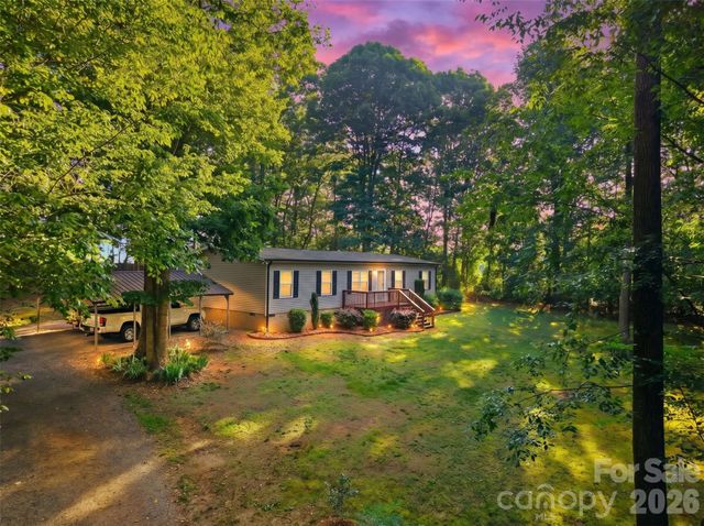 975 Jay Burke Road, Taylorsville, NC 28681