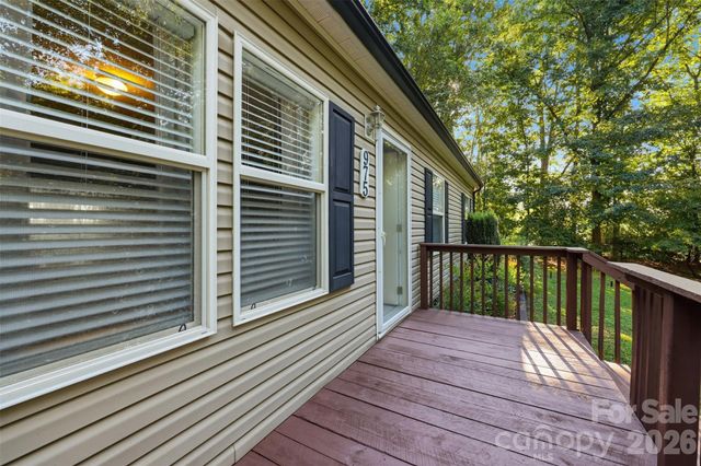 975 Jay Burke Road, Taylorsville, NC 28681