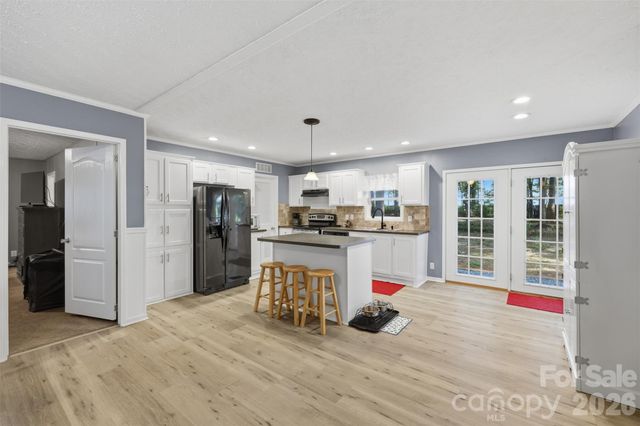 975 Jay Burke Road, Taylorsville, NC 28681