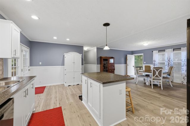 975 Jay Burke Road, Taylorsville, NC 28681