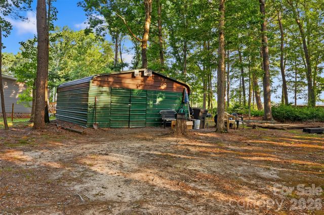 975 Jay Burke Road, Taylorsville, NC 28681