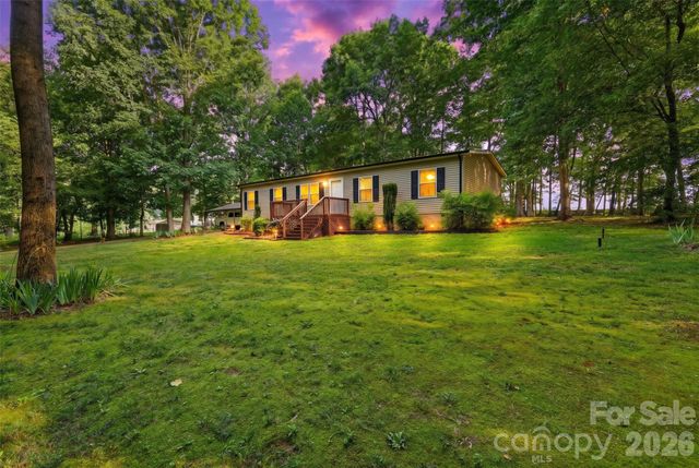 975 Jay Burke Road, Taylorsville, NC 28681