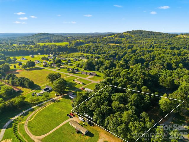 975 Jay Burke Road, Taylorsville, NC 28681