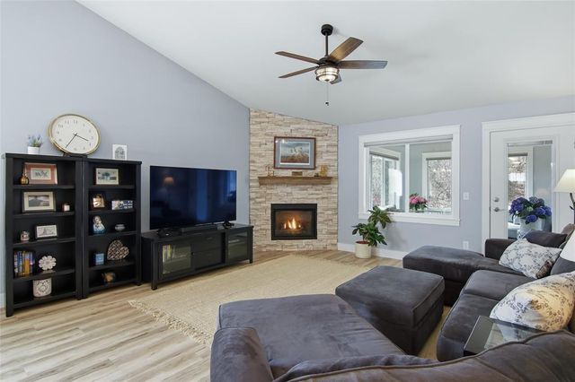 4974 Field Crest Lane, Eau Claire, WI 54701