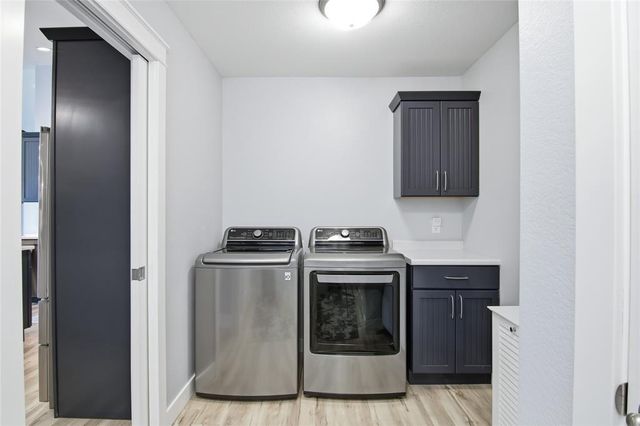 4974 Field Crest Lane, Eau Claire, WI 54701