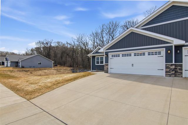 4974 Field Crest Lane, Eau Claire, WI 54701