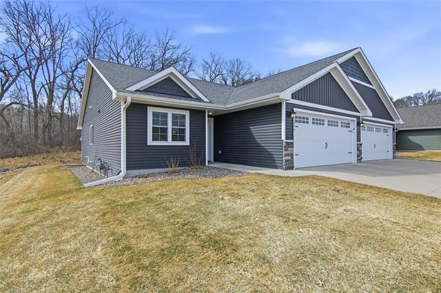 4974 Field Crest Lane, Eau Claire, WI 54701