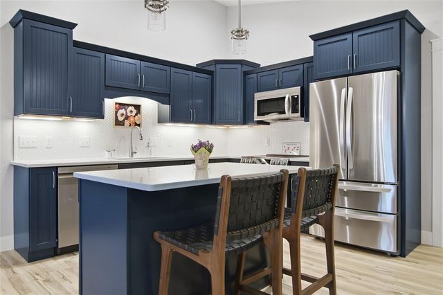 4974 Field Crest Lane, Eau Claire, WI 54701