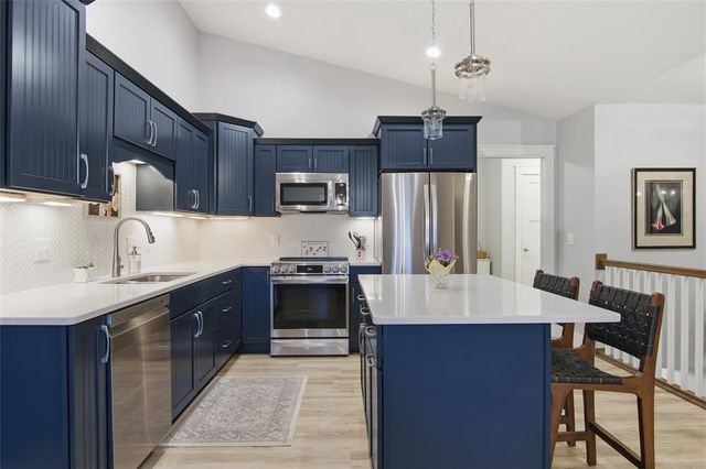 4974 Field Crest Lane, Eau Claire, WI 54701