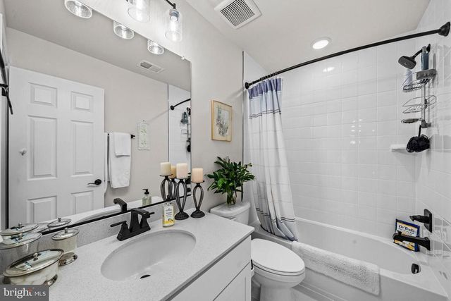 4137 FOXHAVEN DR, Bealeton, VA 22712