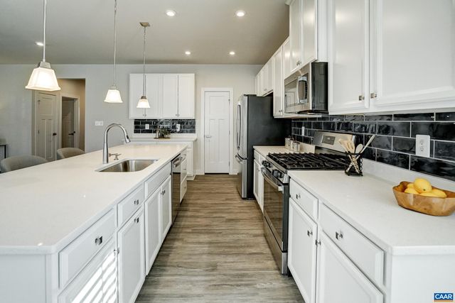 127 ISLAND HILL RD, Palmyra, VA 22947