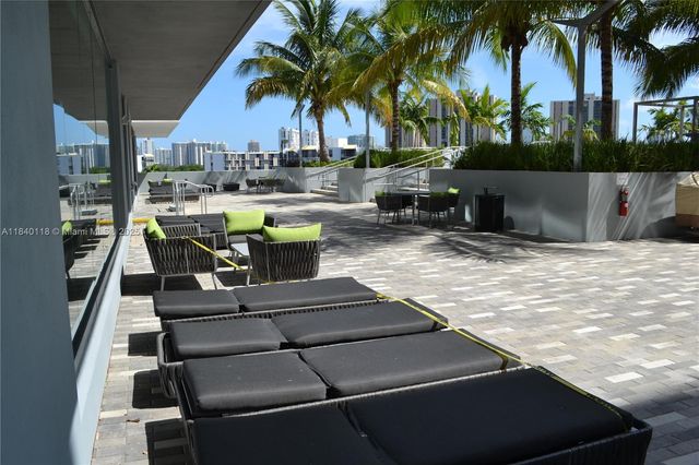 2960 NE 207th St 1204, Aventura, FL 33180