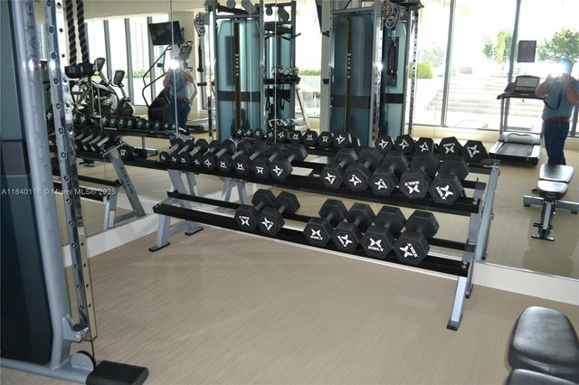 2960 NE 207th St 1204, Aventura, FL 33180