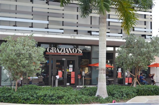 2960 NE 207th St 1204, Aventura, FL 33180