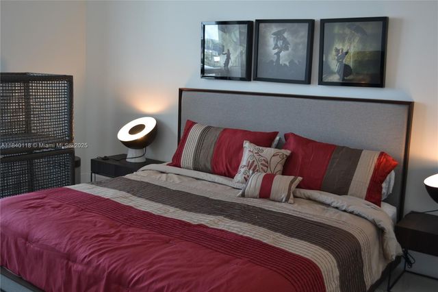 2960 NE 207th St 1204, Aventura, FL 33180