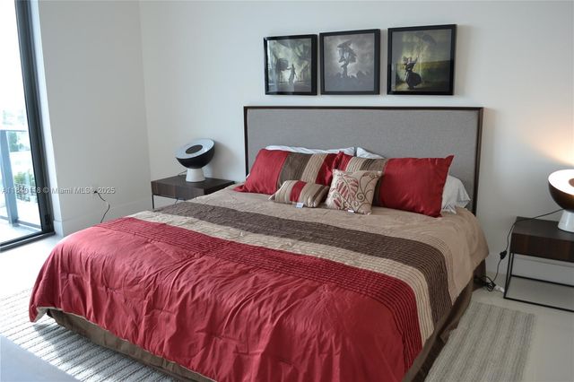 2960 NE 207th St 1204, Aventura, FL 33180