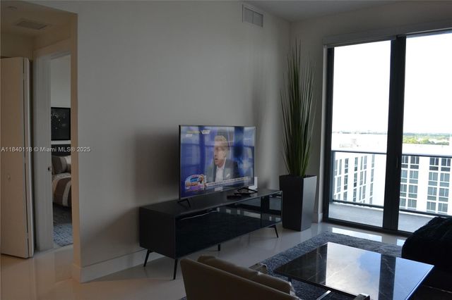 2960 NE 207th St 1204, Aventura, FL 33180