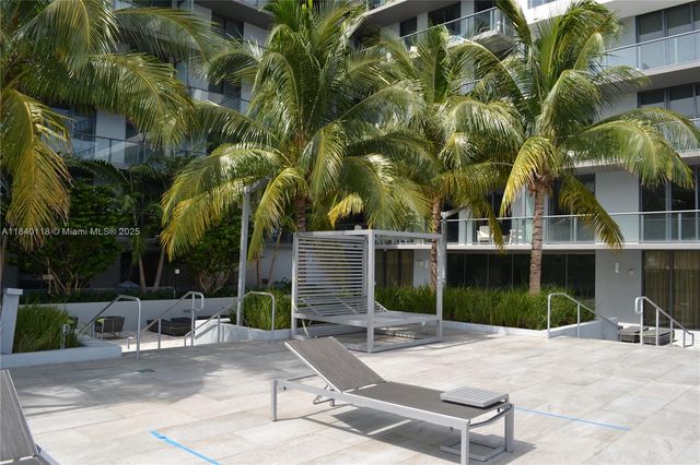 2960 NE 207th St 1204, Aventura, FL 33180