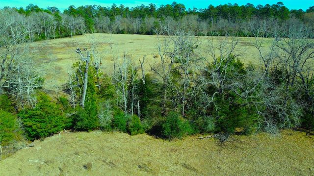 8701 E State Highway 7, Crockett, TX 75835