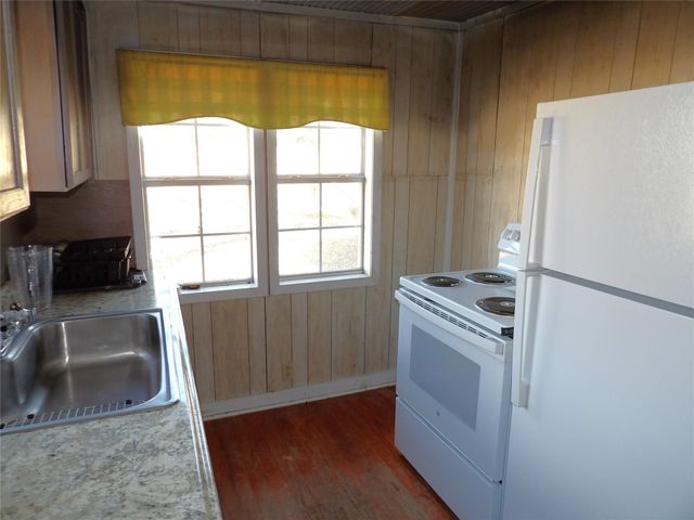 8701 E State Highway 7, Crockett, TX 75835