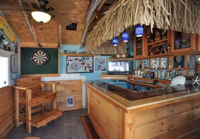 28 E St, Hull, MA 02045