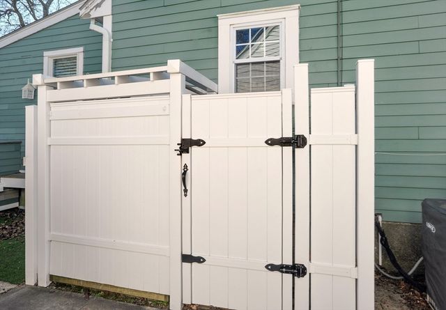 28 E St, Hull, MA 02045