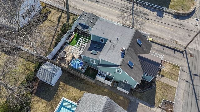 28 E St, Hull, MA 02045