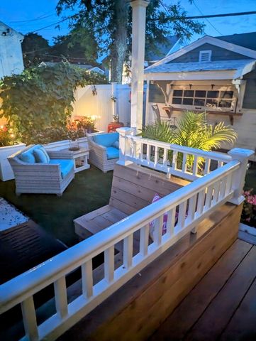 28 E St, Hull, MA 02045