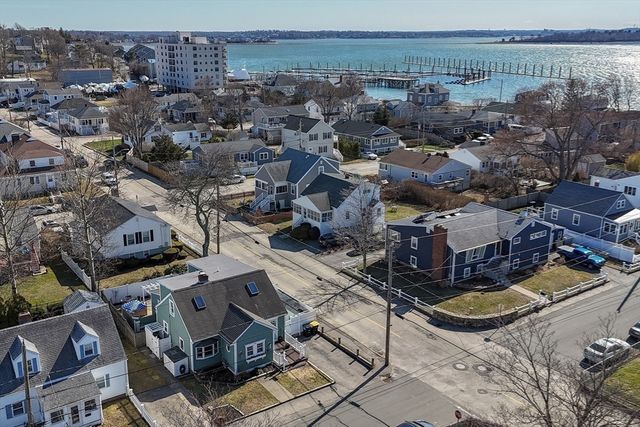 28 E St, Hull, MA 02045