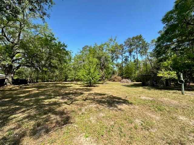 16437 NW County Road 12, Bristol, FL 32321