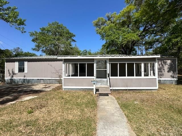 16437 NW County Road 12, Bristol, FL 32321