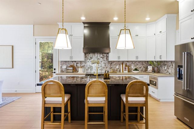 3284 Oxford Rd, Cameron Park, CA 95682