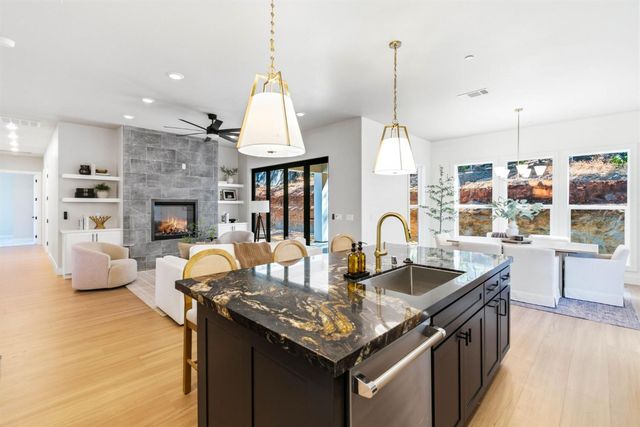 3284 Oxford Rd, Cameron Park, CA 95682