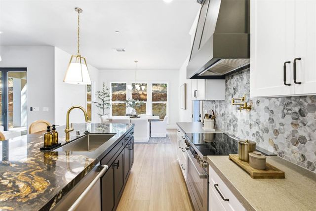 3284 Oxford Rd, Cameron Park, CA 95682