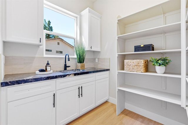3284 Oxford Rd, Cameron Park, CA 95682