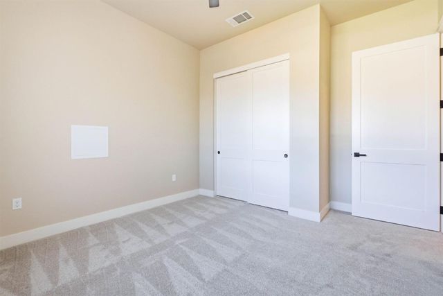 3284 Oxford Rd, Cameron Park, CA 95682