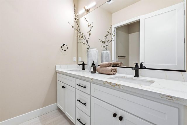 3284 Oxford Rd, Cameron Park, CA 95682