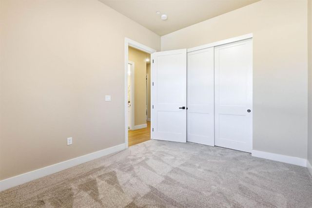 3284 Oxford Rd, Cameron Park, CA 95682