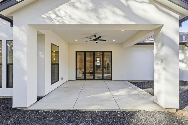 3284 Oxford Rd, Cameron Park, CA 95682