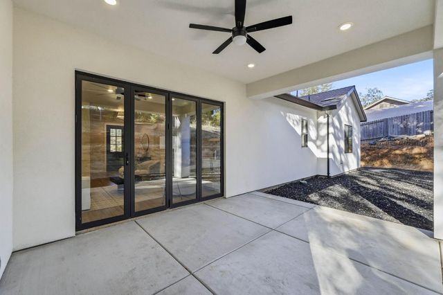 3284 Oxford Rd, Cameron Park, CA 95682