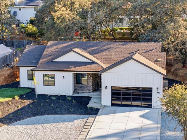 3284 Oxford Rd, Cameron Park, CA 95682