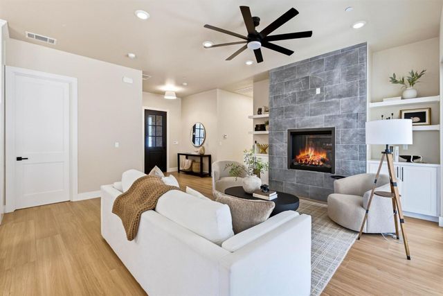 3284 Oxford Rd, Cameron Park, CA 95682