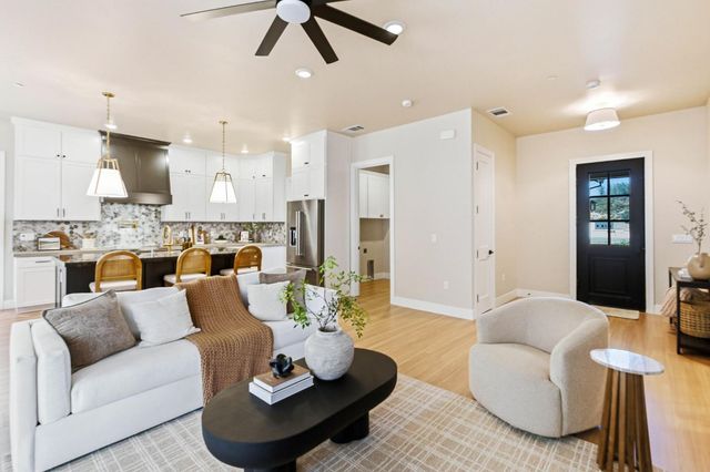 3284 Oxford Rd, Cameron Park, CA 95682