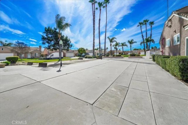 717 Balsam Way, Hemet, CA 92545