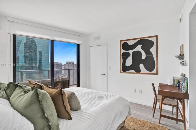 1300 S Miami Ave 2503, Miami, FL 33130